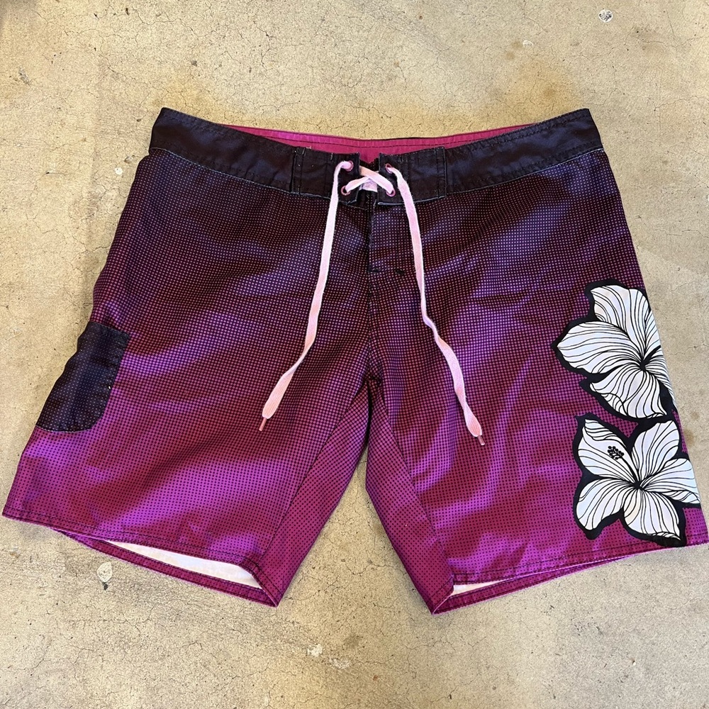 Women’s board shorts